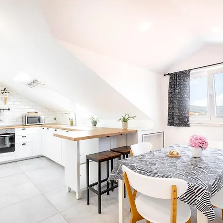 Karisima2 Apartman