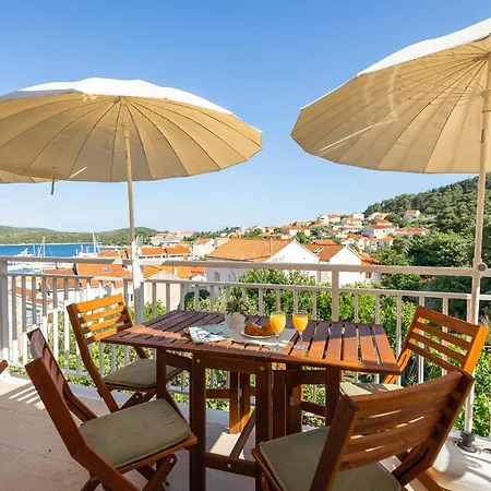 Apartman Karisima2 *