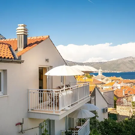 Apartment Karisima2 *